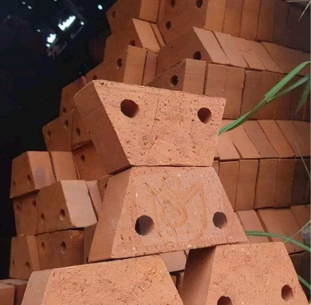 Bata Merah Trapesium