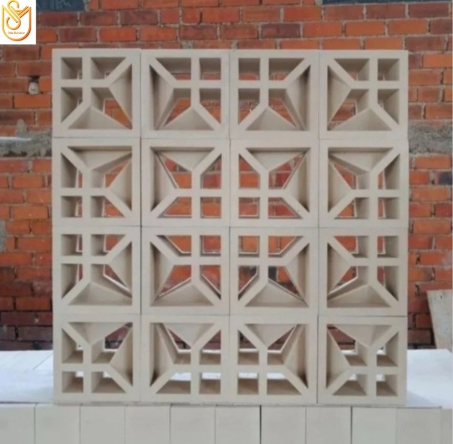 Roster motif diamond